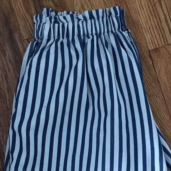 MO : VINC - Blue and white stripe shorts HOLIDAY SALE - Picture 5 of 8
